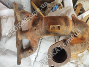 LEOKAT Викуп каталізаторів - Mitsubishi - Mitsubishi Eclipse 3.8L - Кераміка - 3 Pipe Manifold